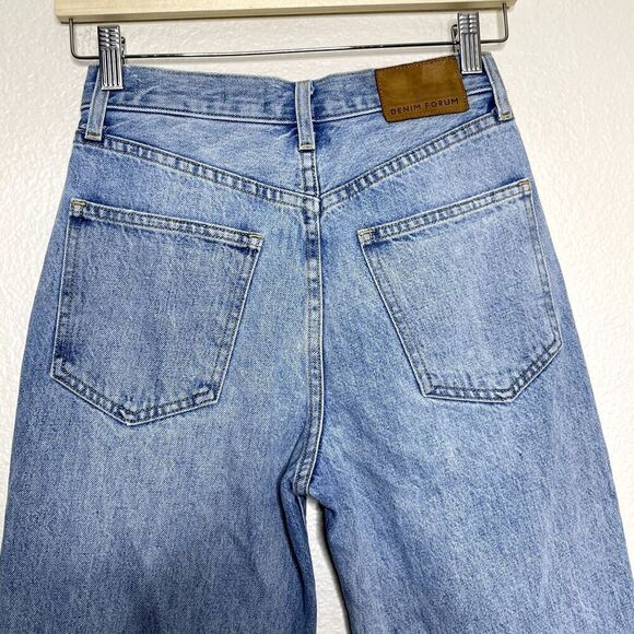 Denim Forum Jeans 23x30L 90s Boyfriend High Loose Light Wash Aritzia Button Fly - Picture 11 of 13